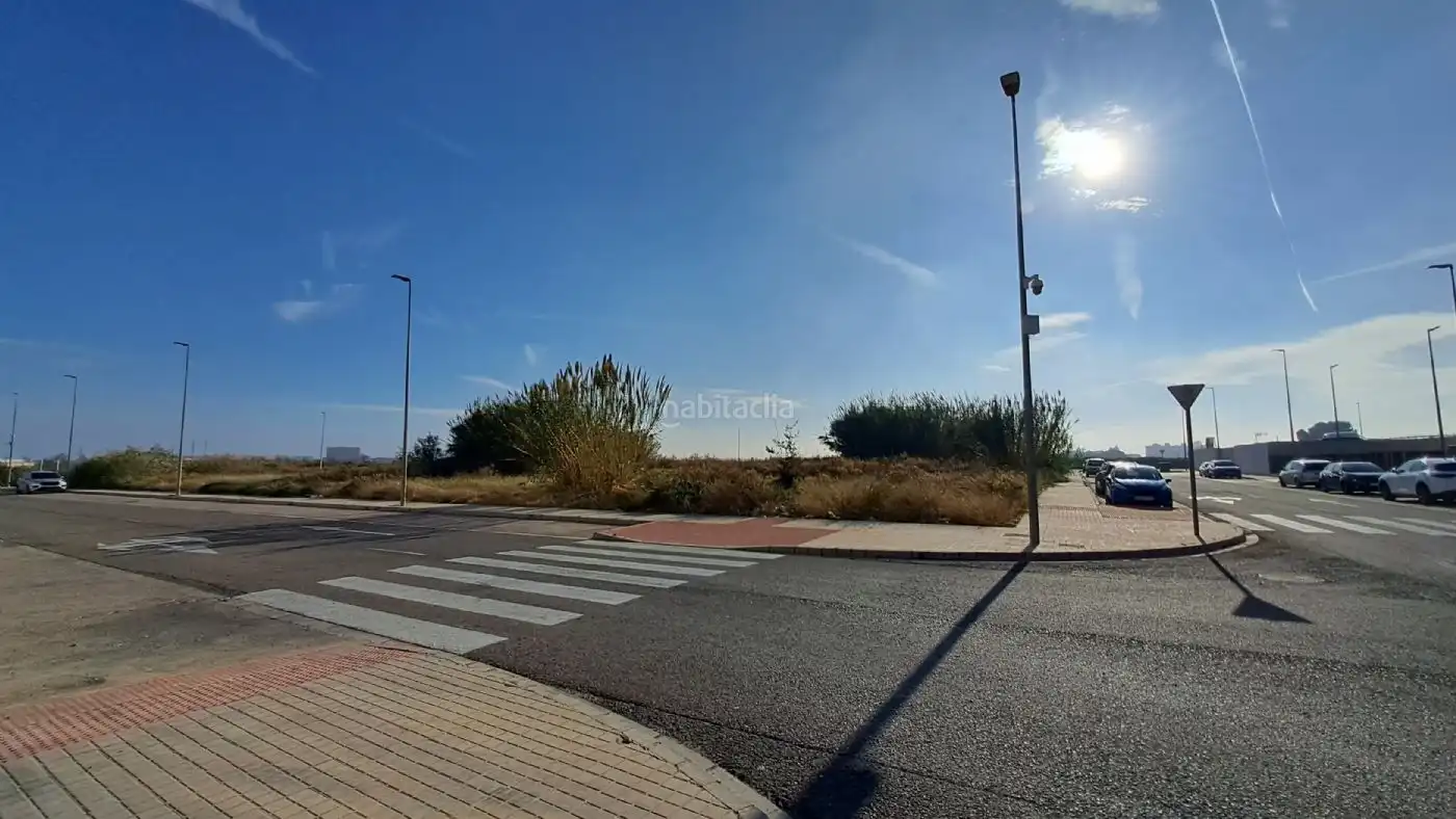 Terreno industrial en venta en Calle Gallega 1