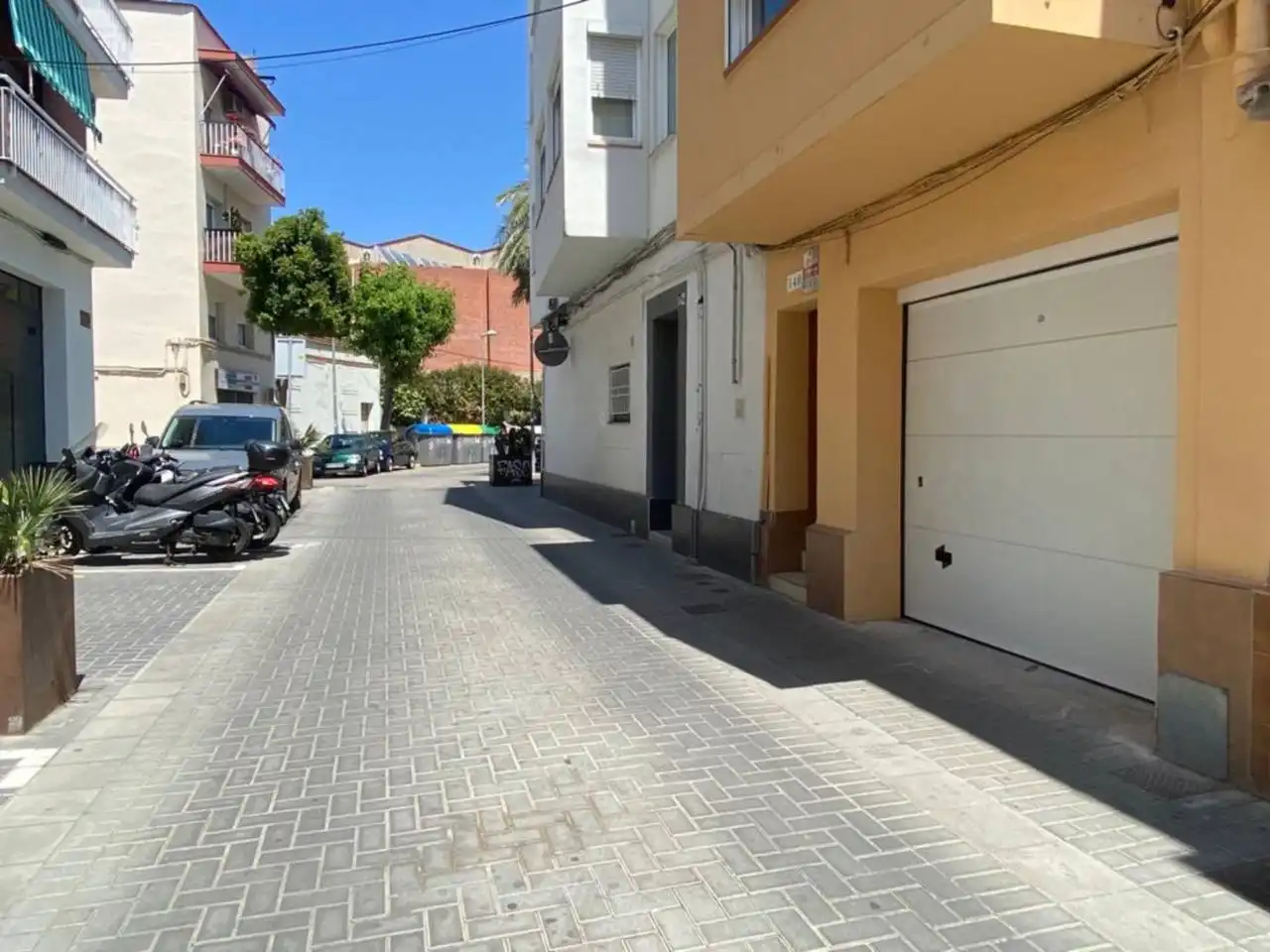 Vista exterior de Garatge de lloguer en Badalona