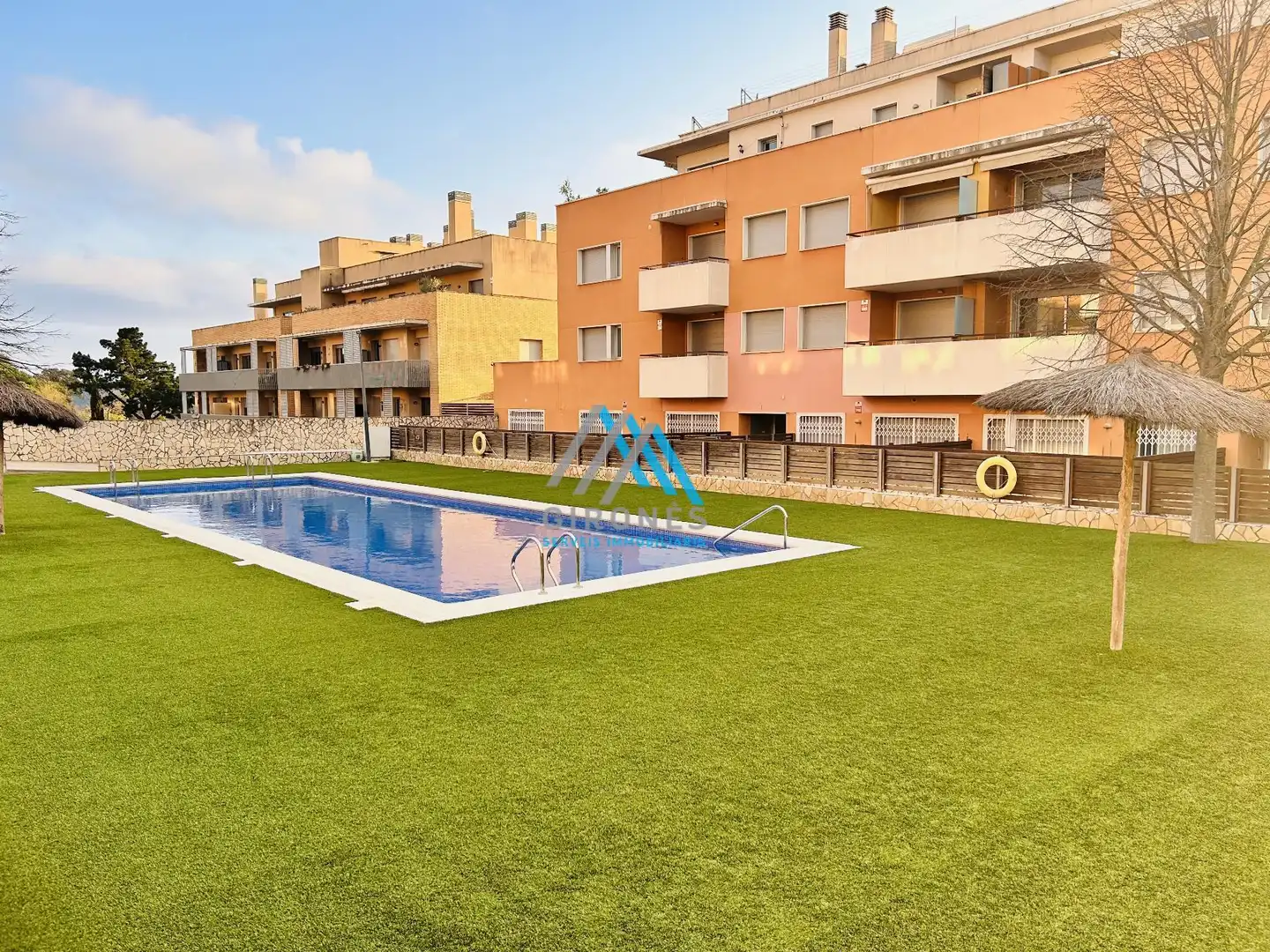 Piso con piscina en venta en VicenC Martorell 36, imagen 2