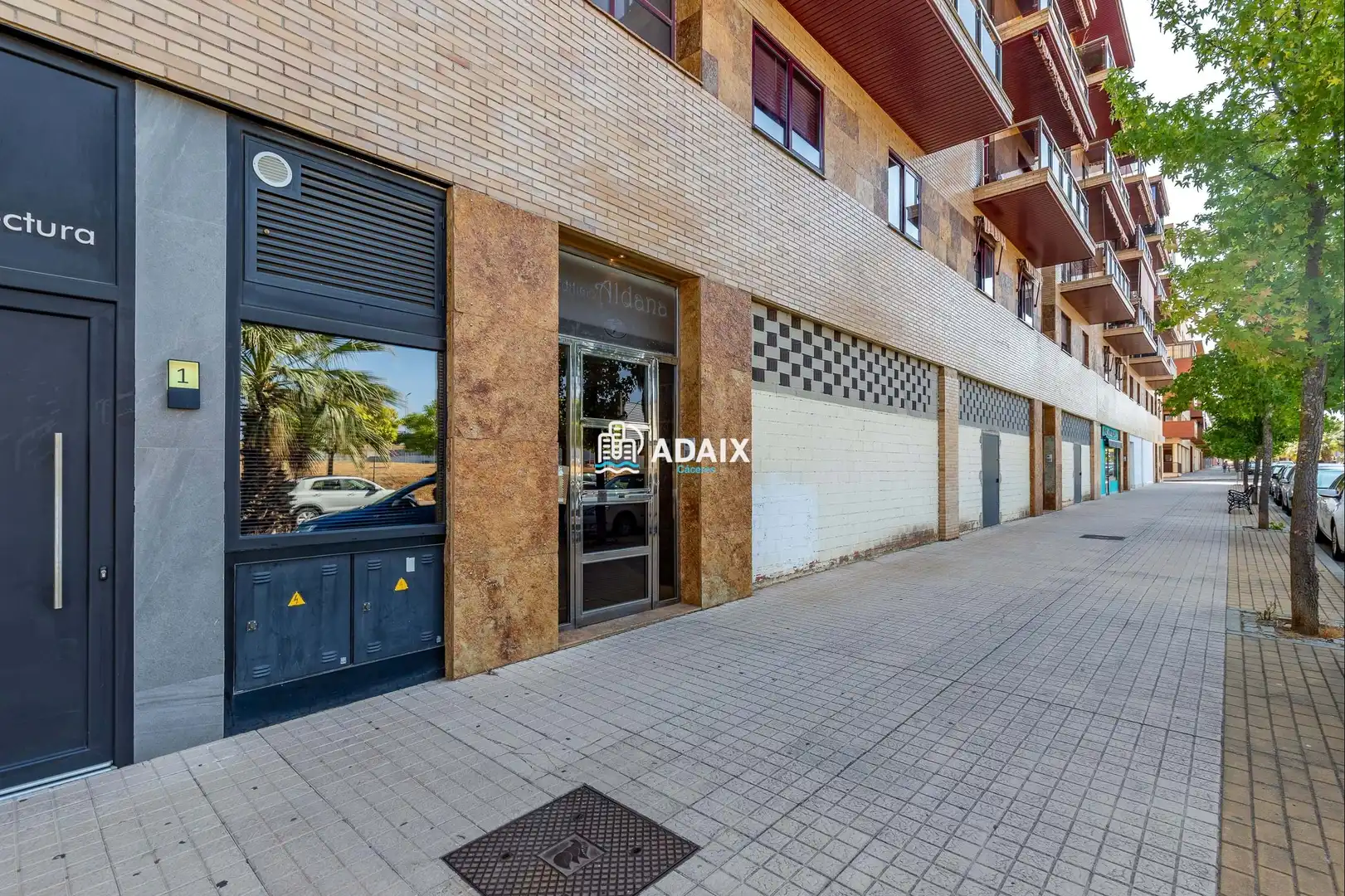 Vista exterior de Pis en venda en Cáceres amb Aire condicionat, Calefacció i Piscina