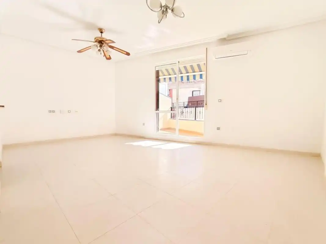 Casa amb piscina en venda a Nueva Torrevieja - Aguas Nuevas, imagen 9