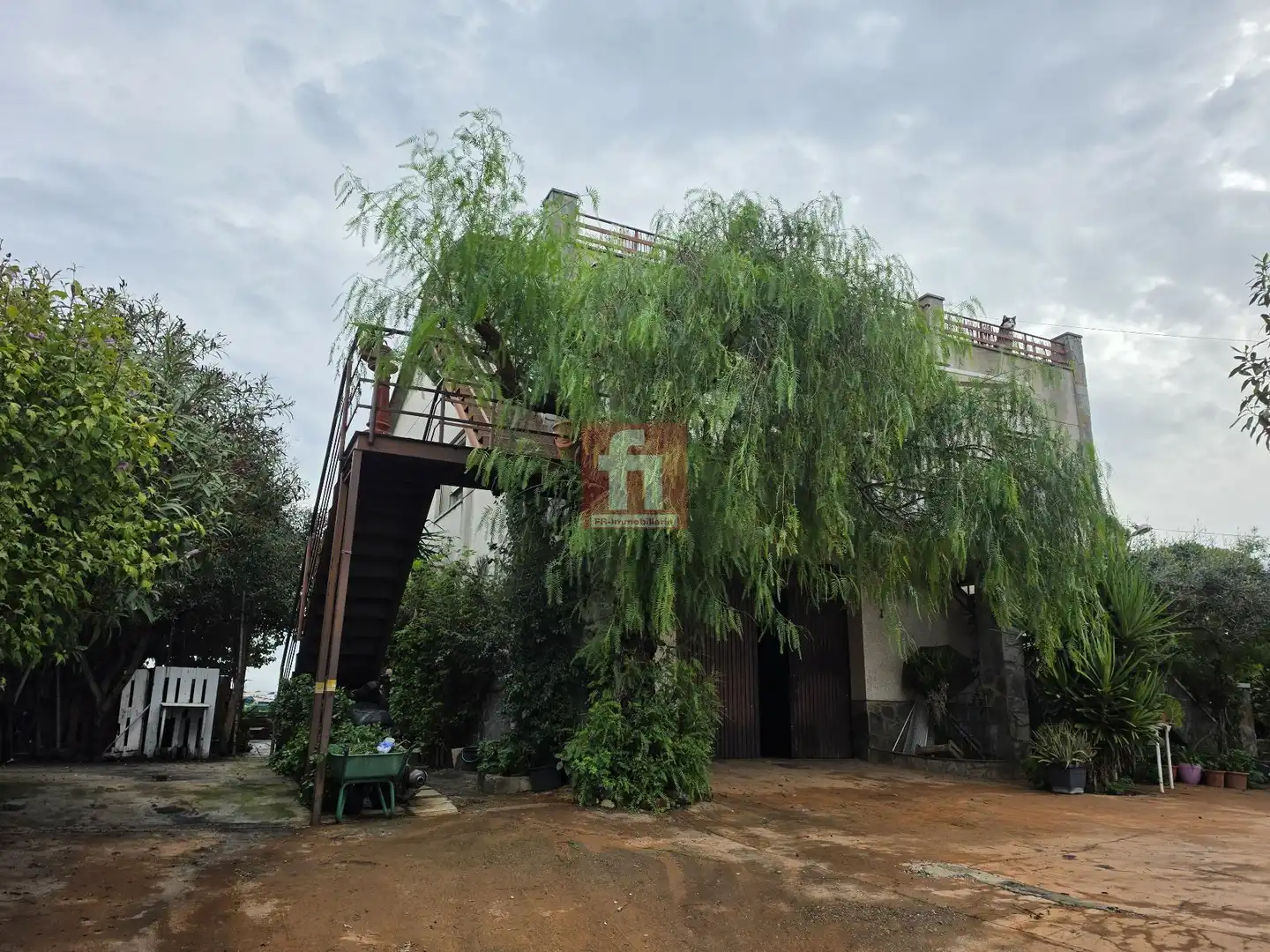 Exterior view of Houses for sale in Ponent