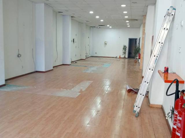 Local comercial en Alquiler en Avinguda de Sant Ferran, 51 en Camp d'en Serralta
