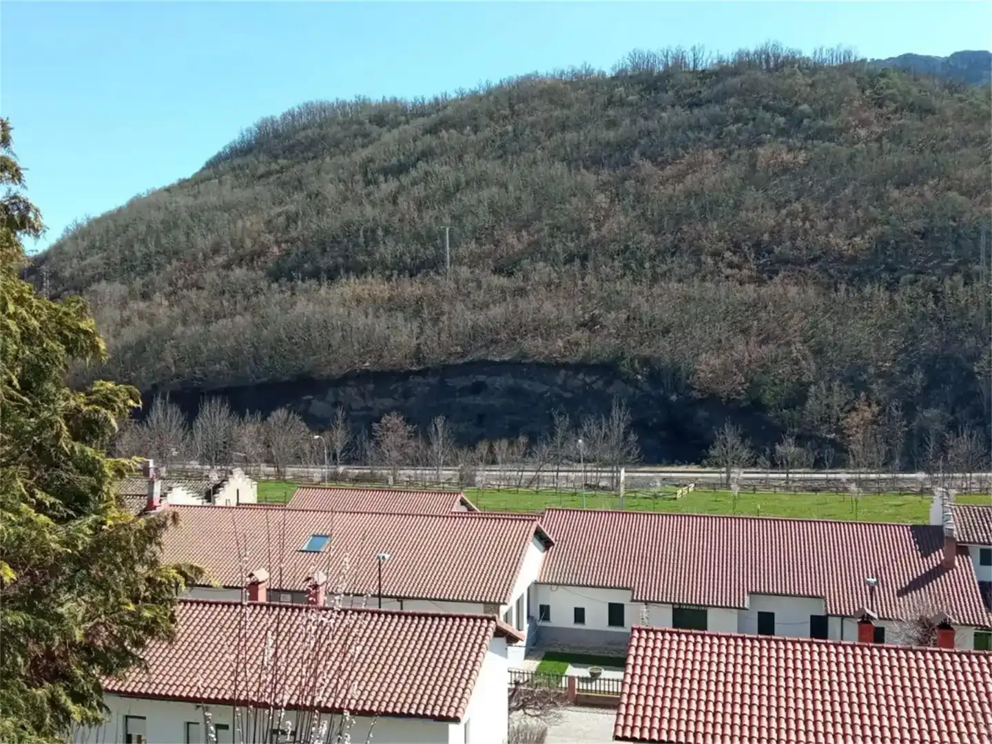 Vista exterior de Piso en venta en Sabero con Jardín privado y Amueblado