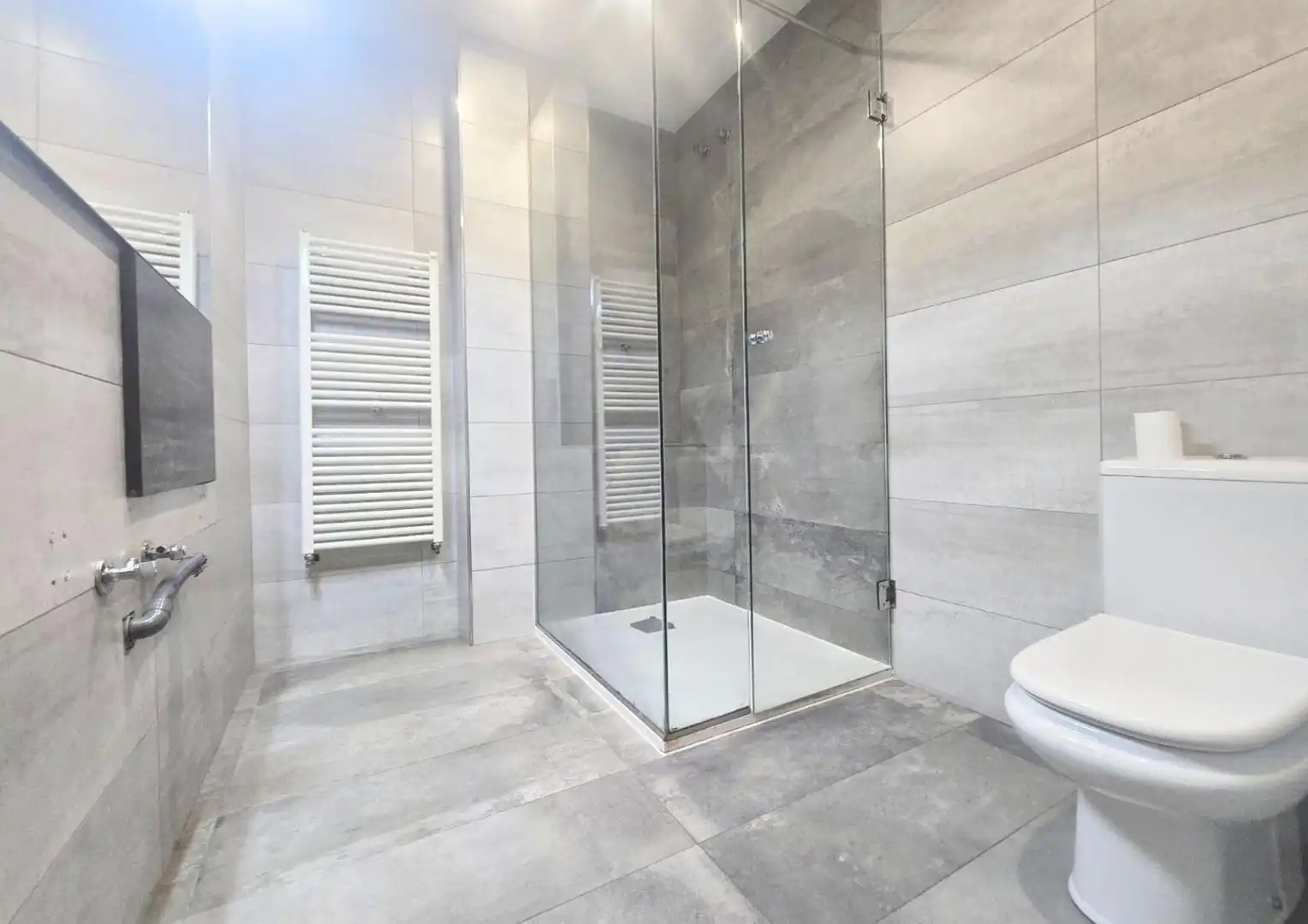 Baño de Casa adosada en venta en Sabadell con Aire acondicionado, Calefacción y Terraza
