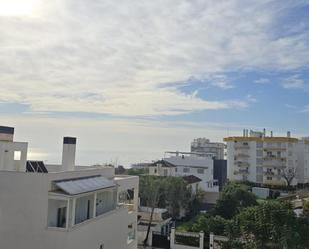 Vista exterior de Apartament en venda en Torremolinos amb Aire condicionat, Calefacció i Piscina comunitària