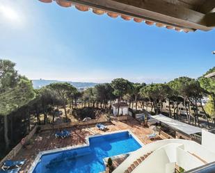 Jardí de Àtic en venda en Marbella amb Aire condicionat, Jardí privat i Piscina comunitària