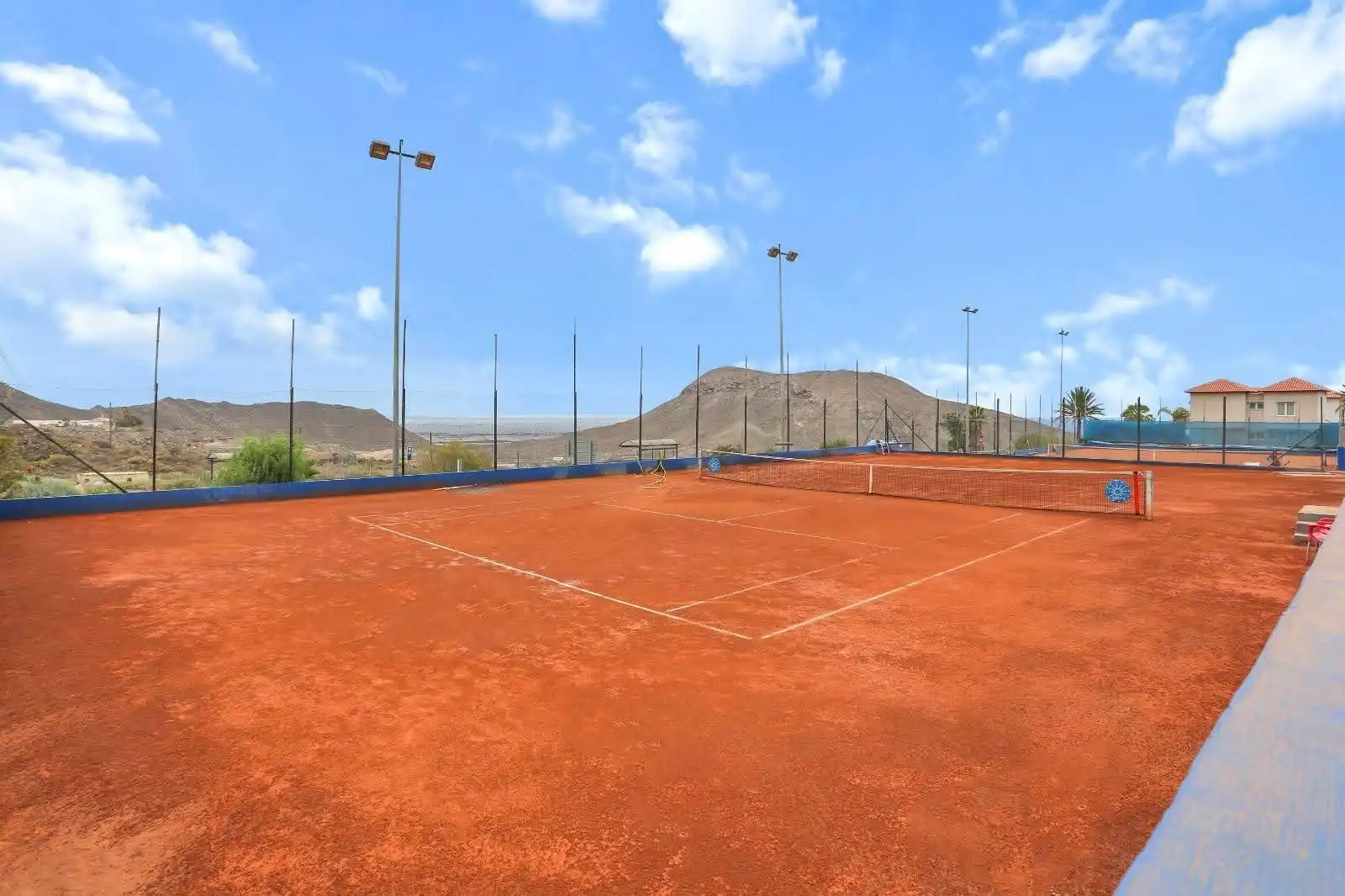 Vista exterior de Apartamento de alquiler en Arona con Terraza, Amueblado y Balcón