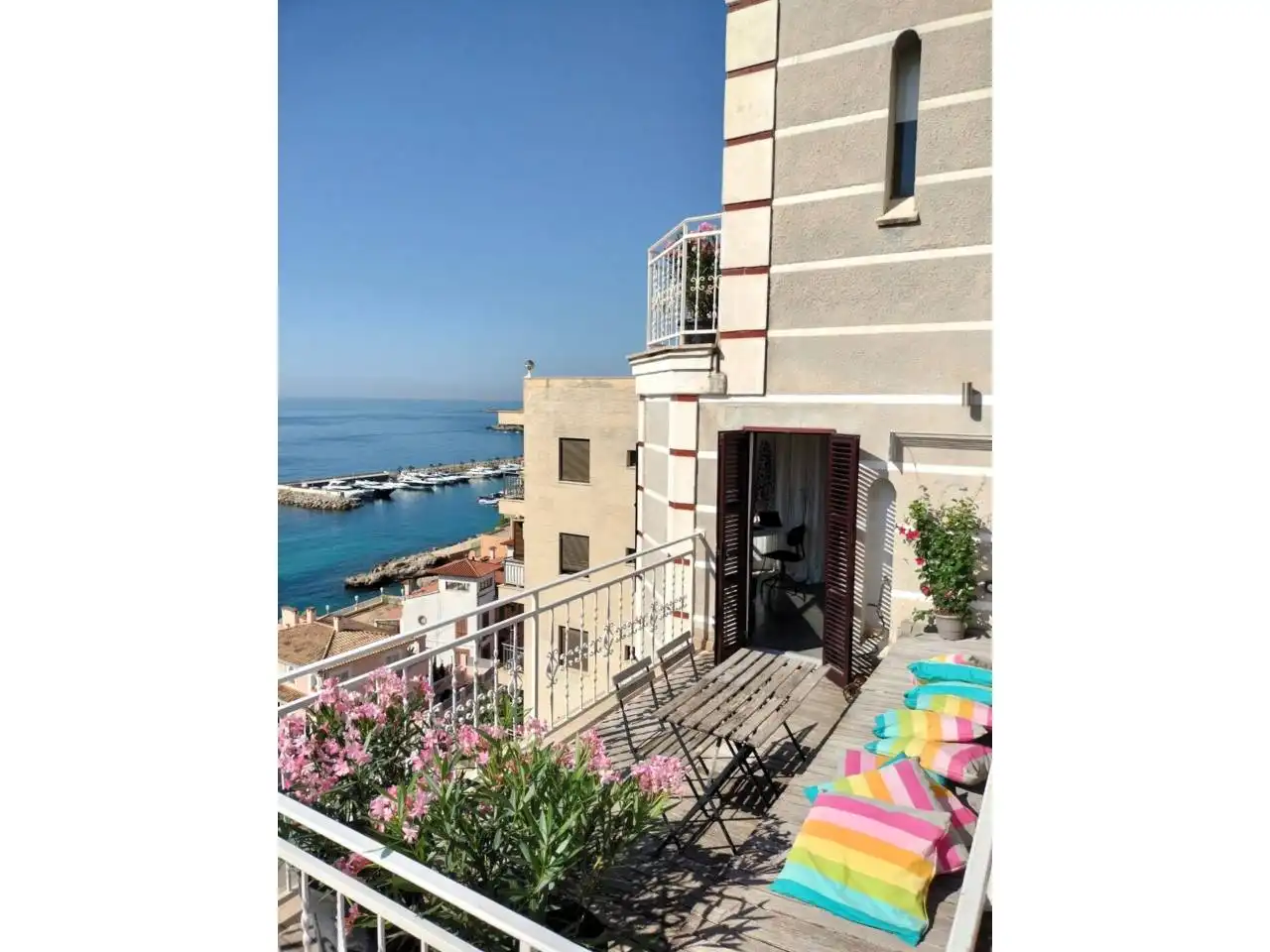 Exterior view of Apartments for rent in  Palma de Mallorca  with Heating, Terrace and Furnished