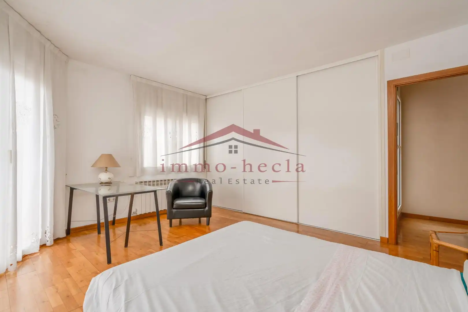 Schlafzimmer von Einfamilien-Reihenhaus zum Verkauf in Vilanova del Camí mit Heizung, Terrasse und Abstellraum
