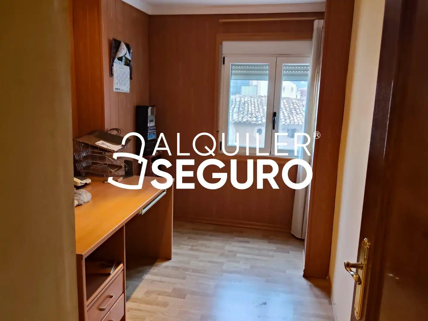 Piso de alquiler en Chelva con Aire acondicionado, Trastero y Amueblado