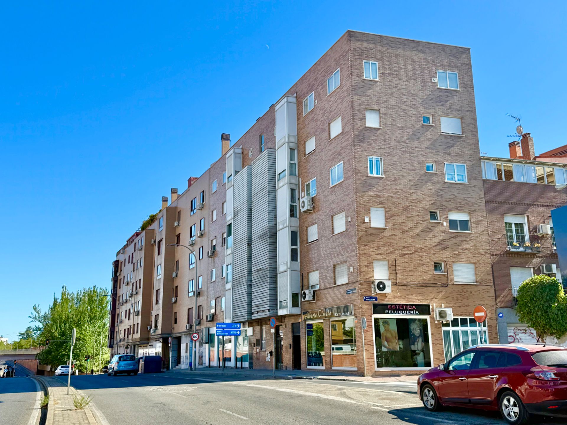 Exterior view of Flat to rent in  Madrid Capital  with Air Conditioner, Heating and Oven