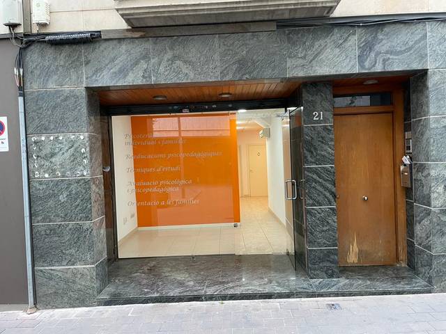 Local comercial en Venta en Carrer Francesc Tarafa en Centre