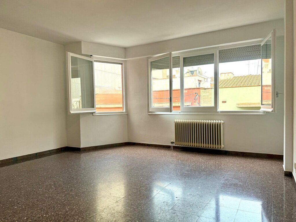 Habitación de Piso en venta en Figueres con Calefacción y Terraza