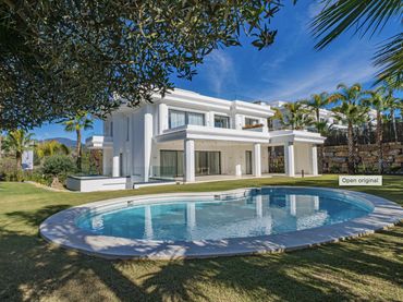 Casa amb piscina en venda a Milla de Oro