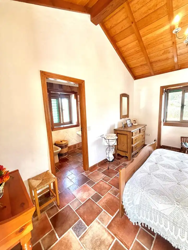 Bany de Finca rústica en venda en Adeje amb Jardí privat i Terrassa