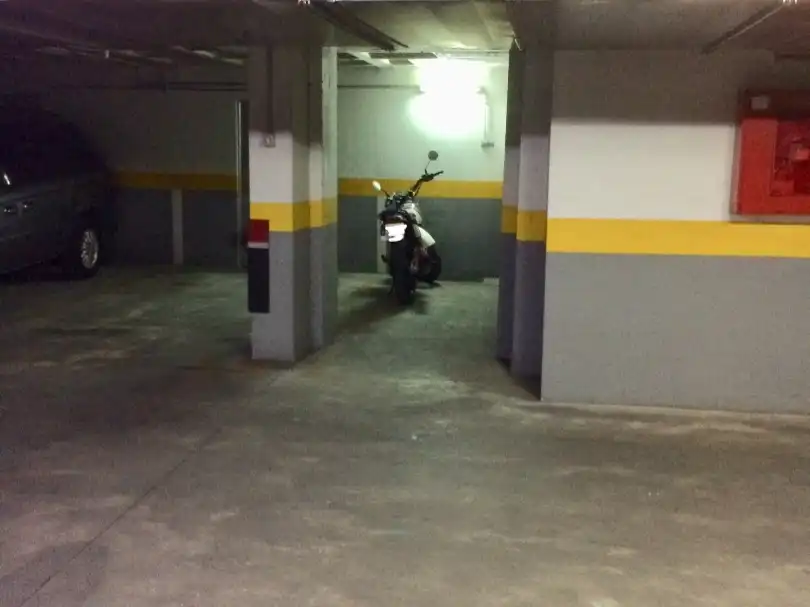 Moto in affitto a Trafalgar 1, imagen 2