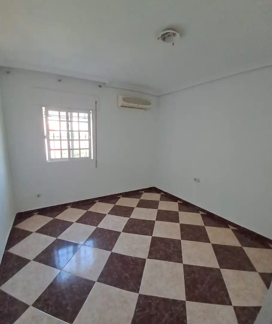 Casa o chalet en venta en Palomares del Río con Aire acondicionado, Jardín privado y Terraza