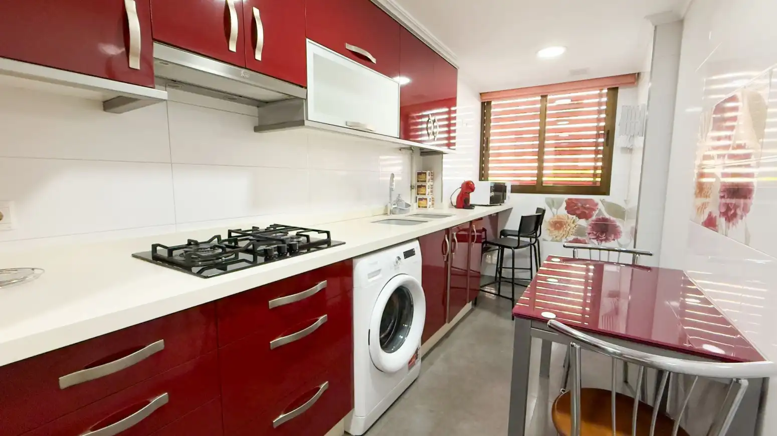 Cocina de Piso para compartir en Valencia con Aire acondicionado, Calefacción y Amueblado