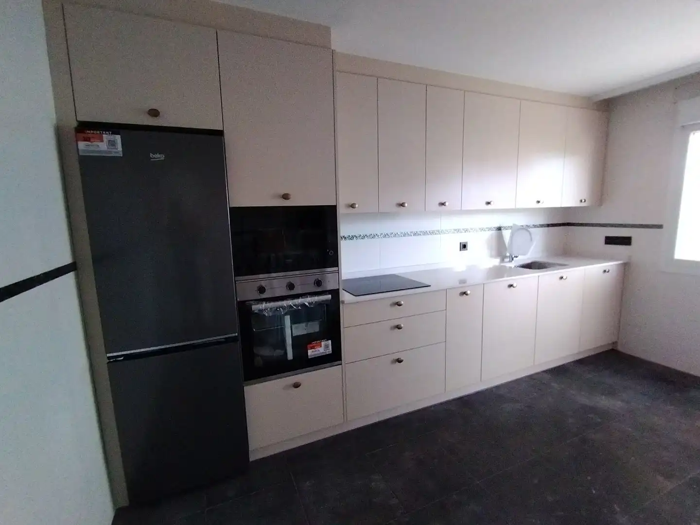 Cocina de Casa o chalet en venta en Medina de Pomar con Calefacción, Jardín privado y Parquet