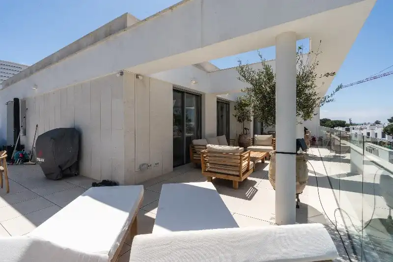 Terrassa de Àtic en venda en Marbella amb Aire condicionat, Terrassa i Piscina comunitària