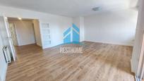 Exterior view of Flat for sale in  Valencia Capital  with Private garden, Terrace and Community pool