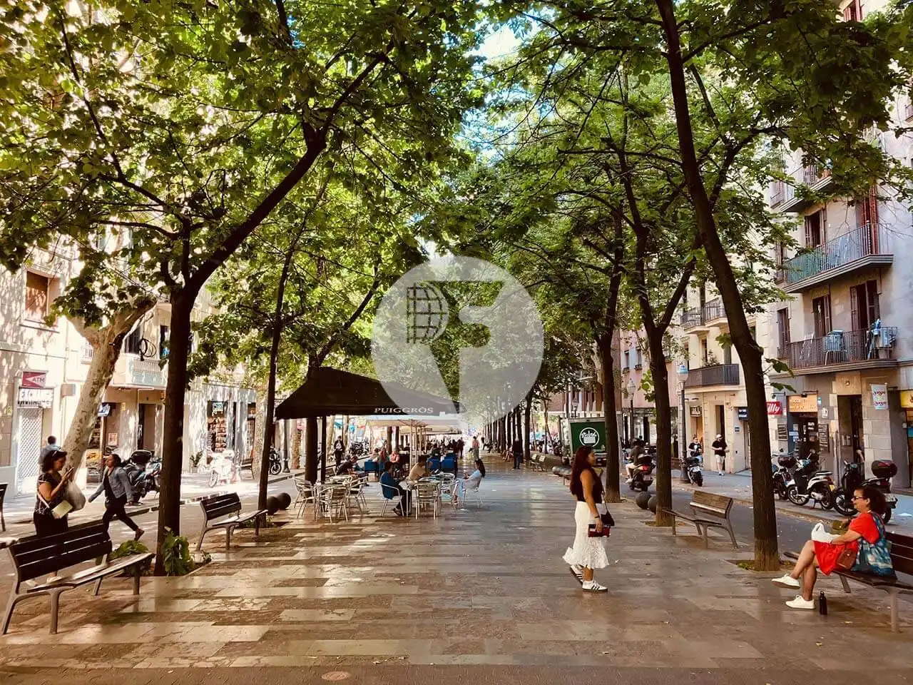 Vista exterior de Local en venta en Barcelona