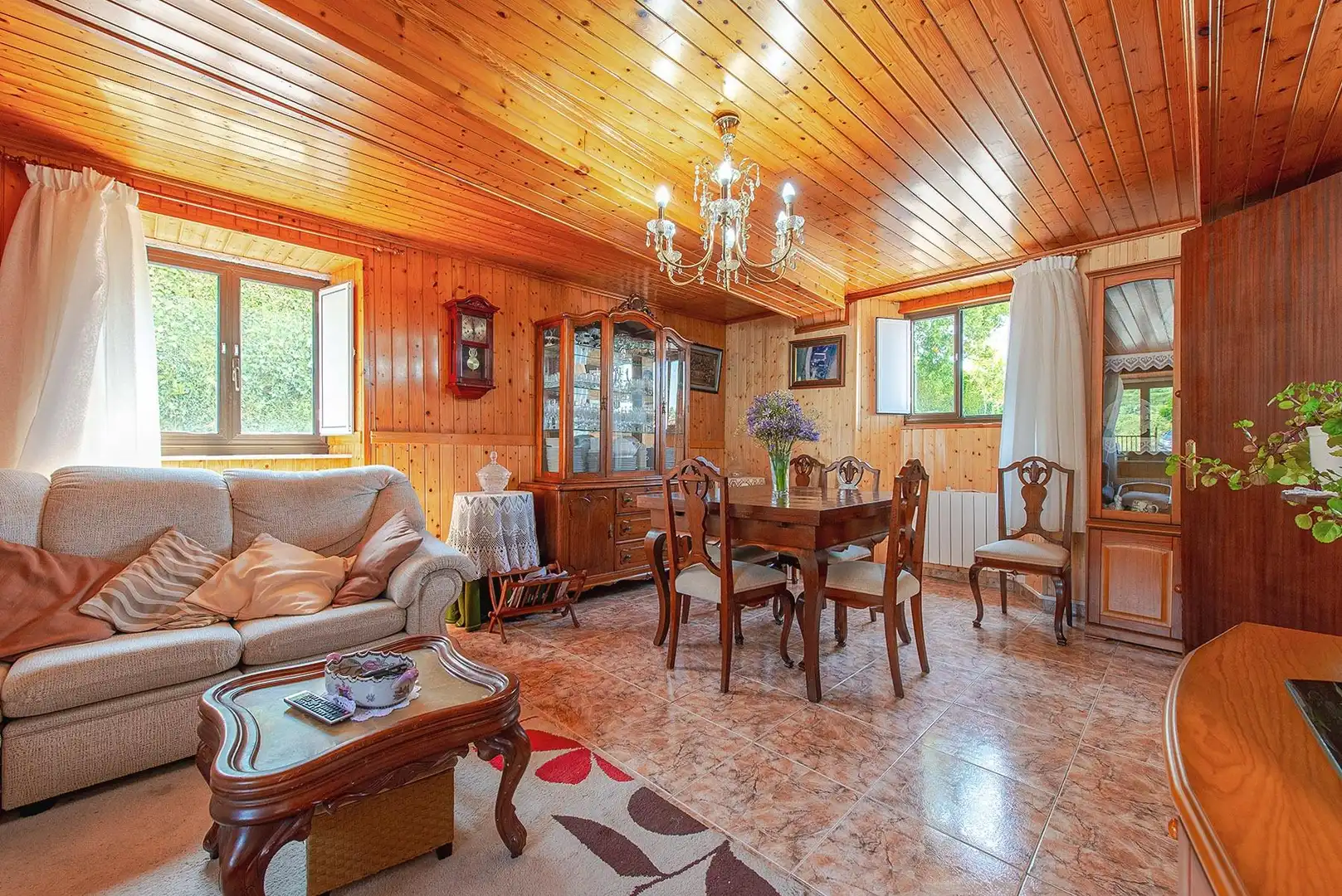 Sala de estar de Casa o chalet en venta en Miño con Calefacción, Trastero y Amueblado