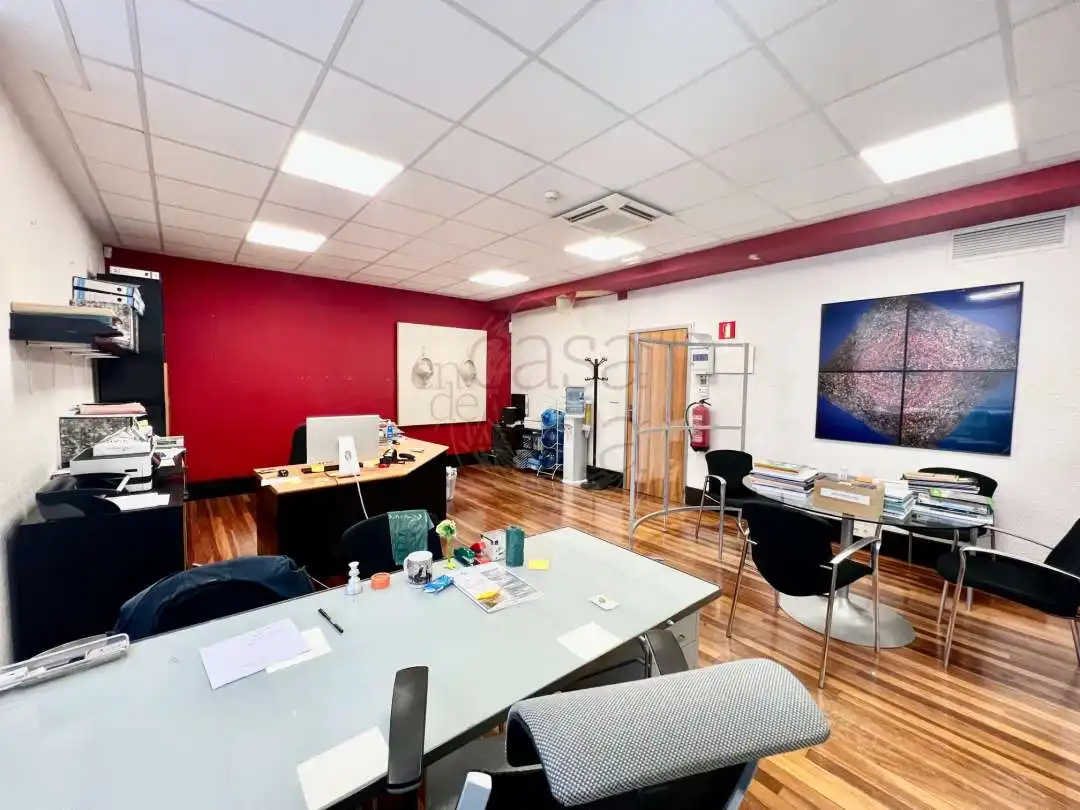 Office space with lift for sale in Gran Vía de Don Diego López de Haro 17, imagen 23