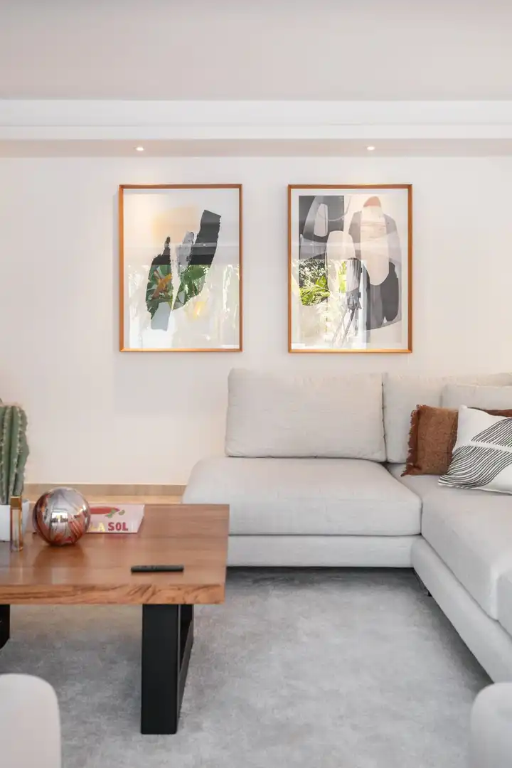 Sala de estar de Casa o chalet en venta en Marbella con Aire acondicionado, Jardín privado y Terraza