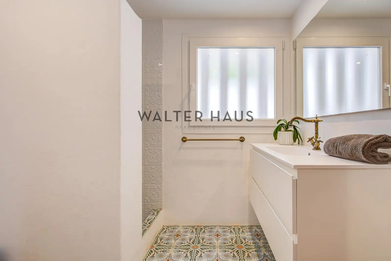 Chalet con piscina en venta en Carrer del Ripollès, imagen 32