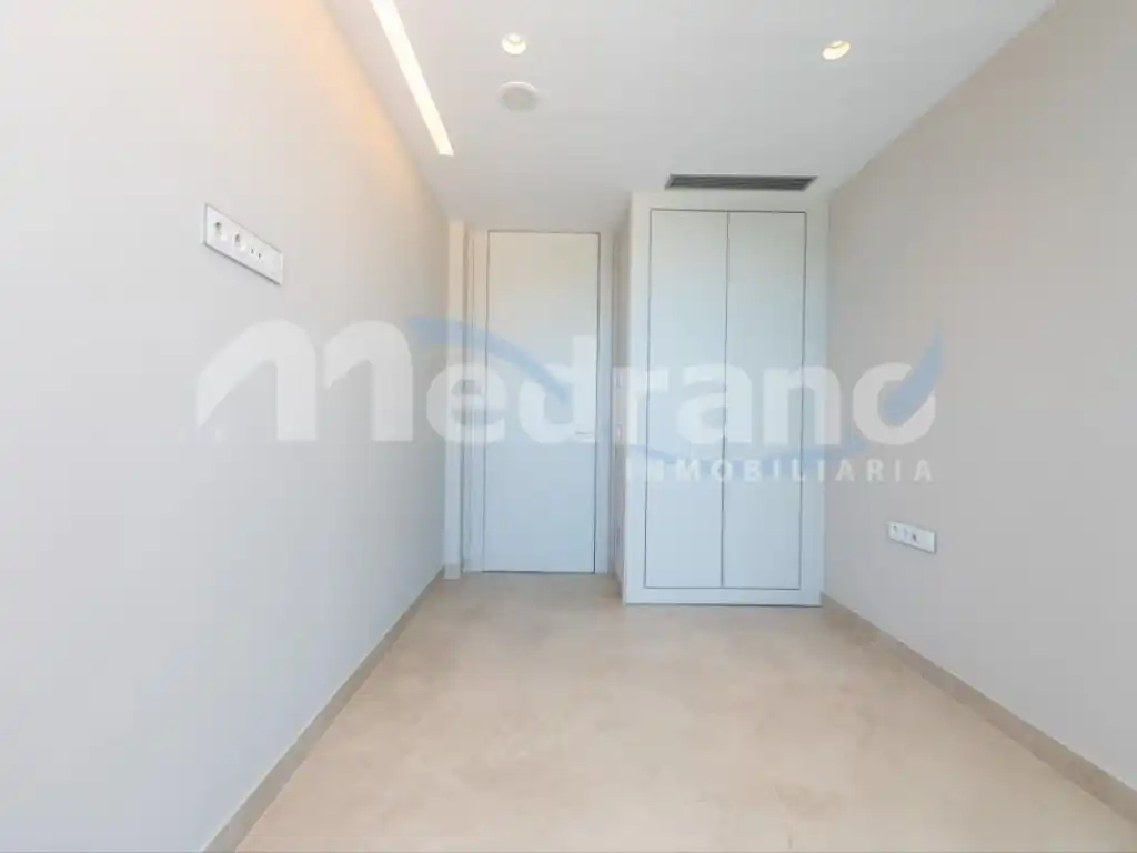 Haus oder Chalet zum Verkauf in Benidorm mit Klimaanlage, Heizung und Privatgarten
