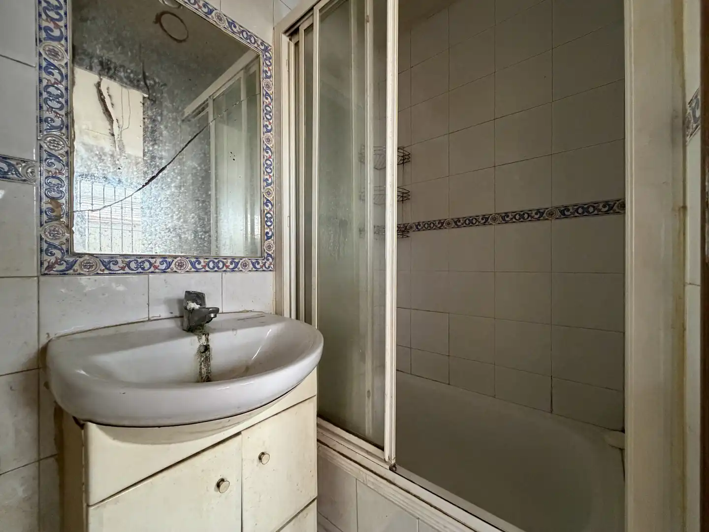 Baño de Planta baja en venta en Madrid