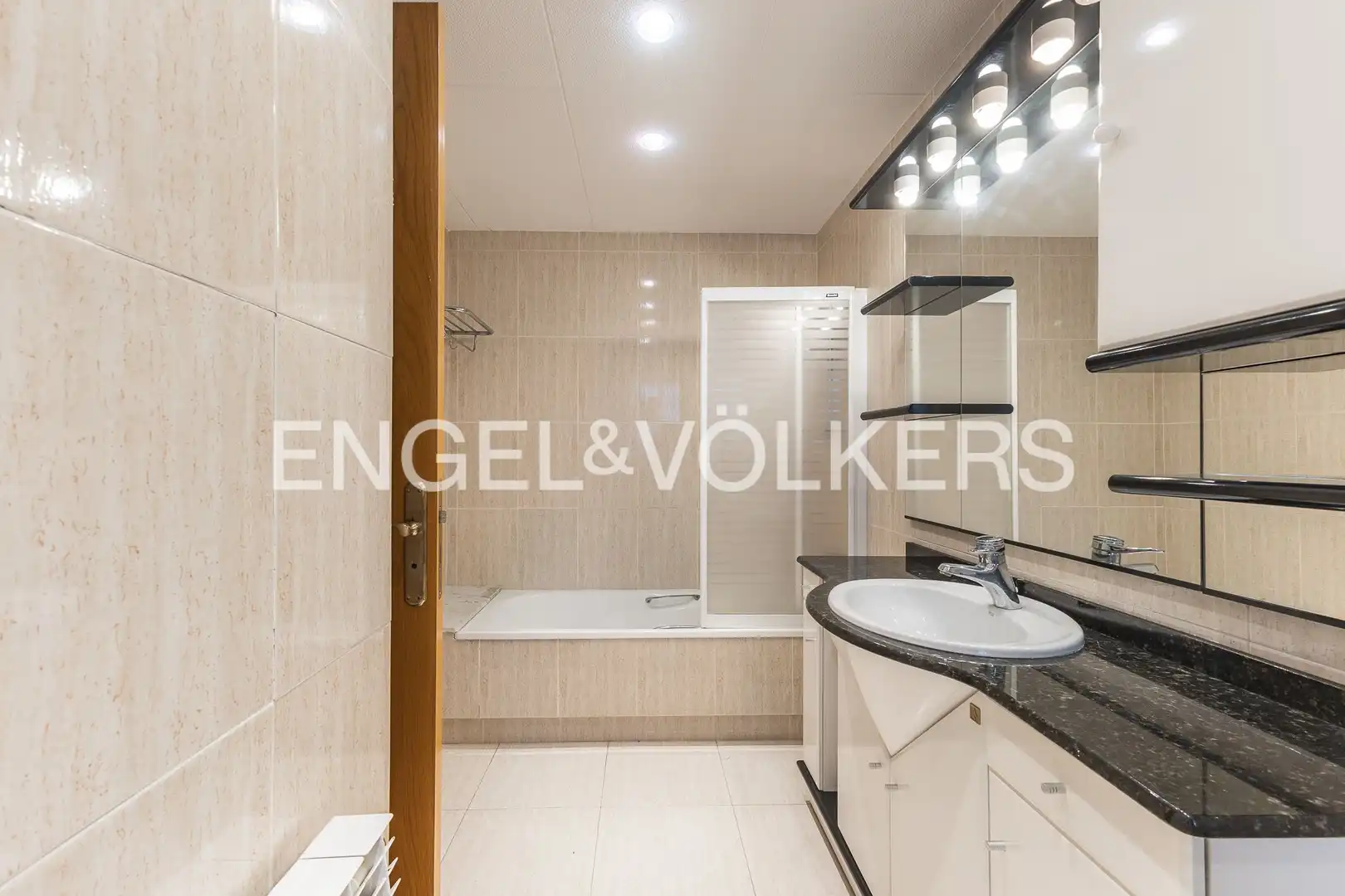 Baño de Casa adosada de alquiler en Baixador