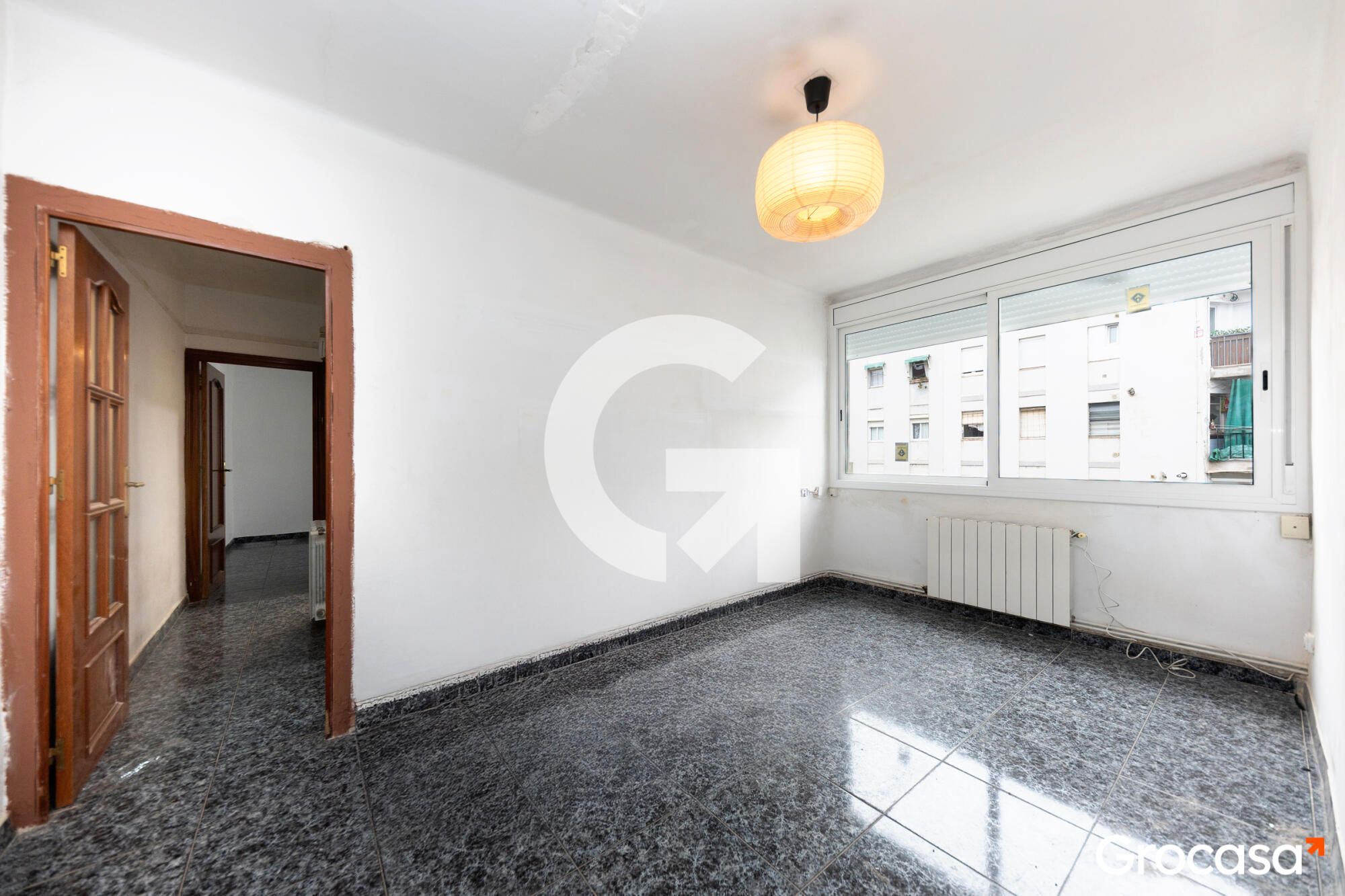 Sala d'estar de Pis en venda en Cornellà de Llobregat amb Aire condicionat, Calefacció i Forn
