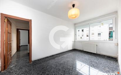 Living room of Flat for sale in Cornellà de Llobregat  with Air Conditioner, Heating and Oven