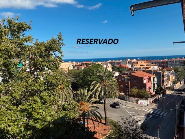 Vista exterior de Pis en venda en Mataró amb Aire condicionat, Moblat i Forn
