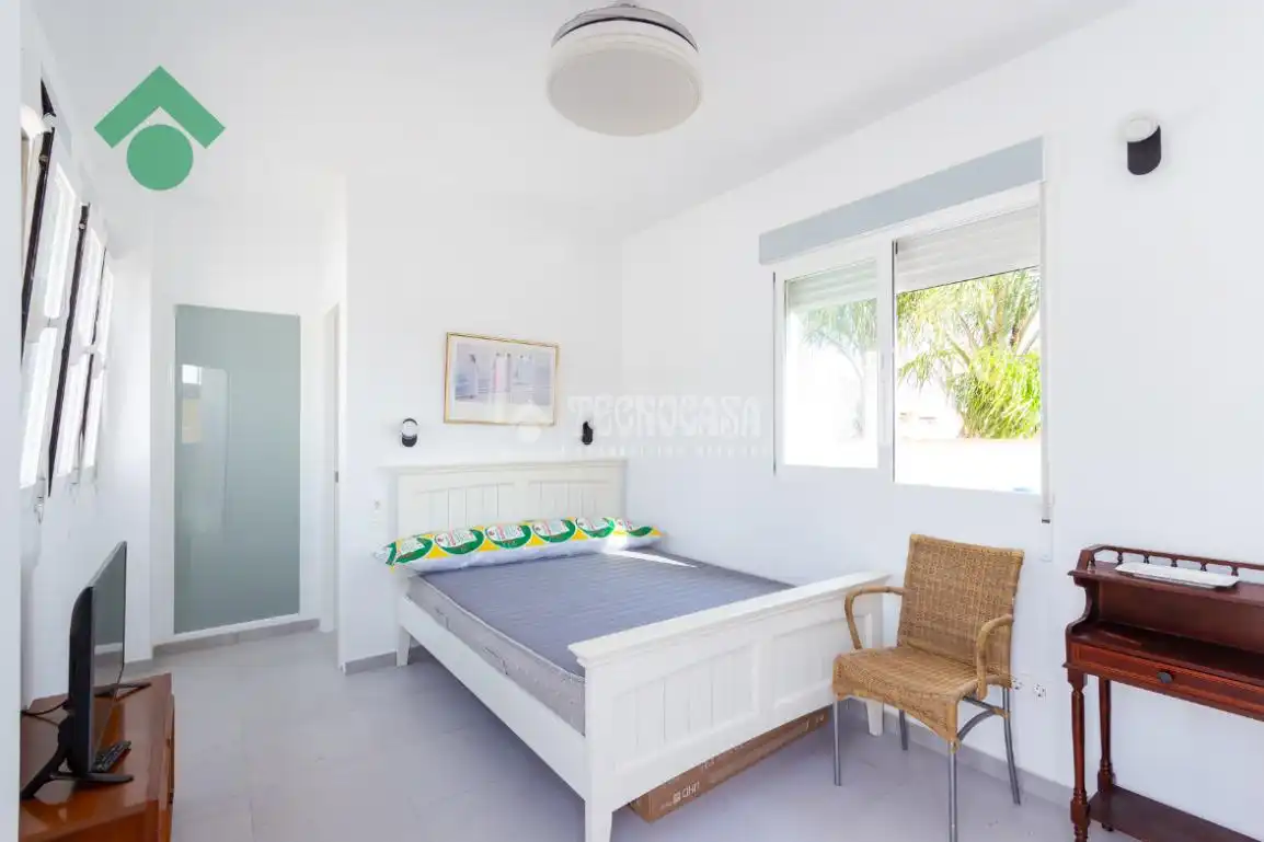 Bedroom of Detached homes for sale in Almuñécar  with Furnished