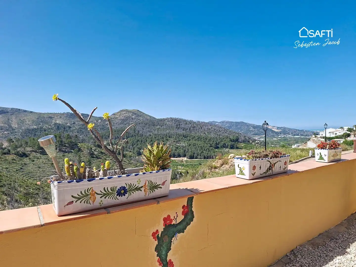 Terrassa de Casa o xalet en venda en Ador amb Terrassa i Piscina