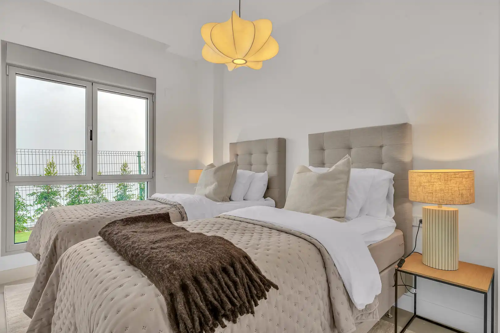 Bedroom of Ground floor for sale in Marbella  with Air Conditioner, Private garden and Terrace