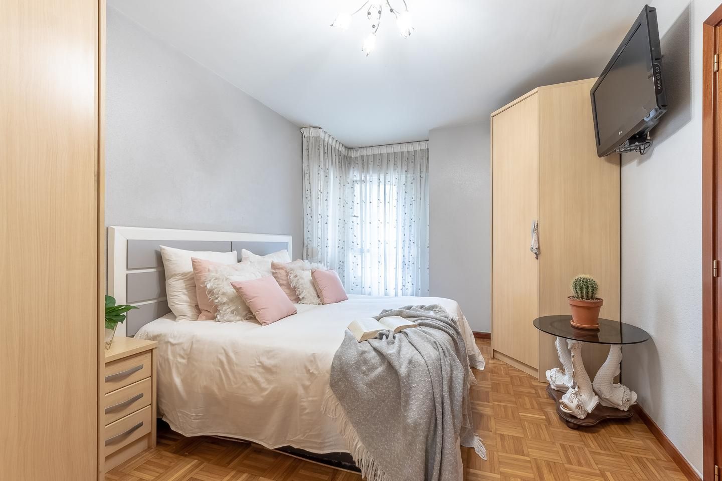Bedroom of Flat for sale in Bilbao   with Heating, Terrace and Storage room