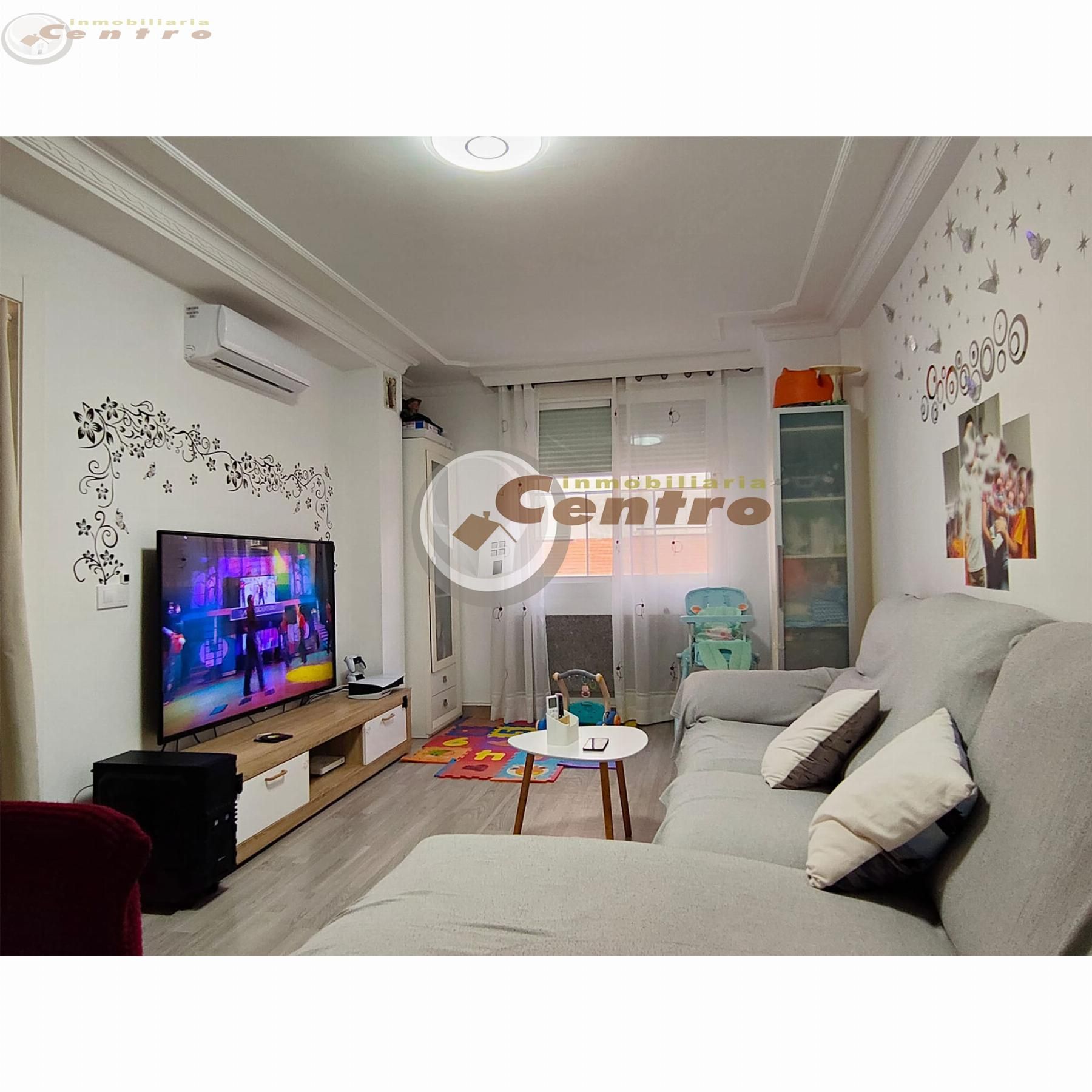 Living room of Flat for sale in  Albacete Capital  with Air Conditioner, Heating and Terrace
