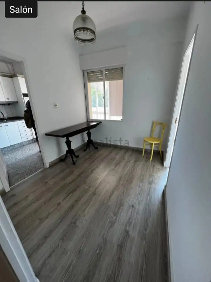 Bedroom of Flat for sale in Ourense Capital   with Heating, Private garden and Parquet flooring