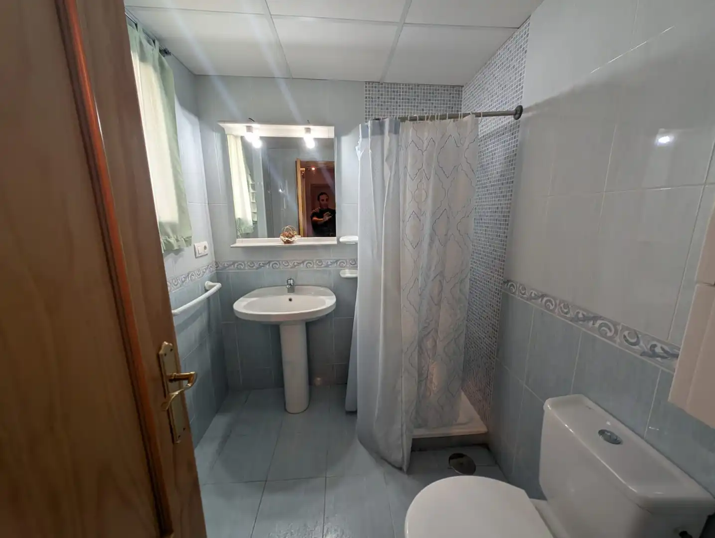 Badezimmer von Wohnung zum Verkauf in Alcaudete mit Klimaanlage, Möbliert und Waschmaschine