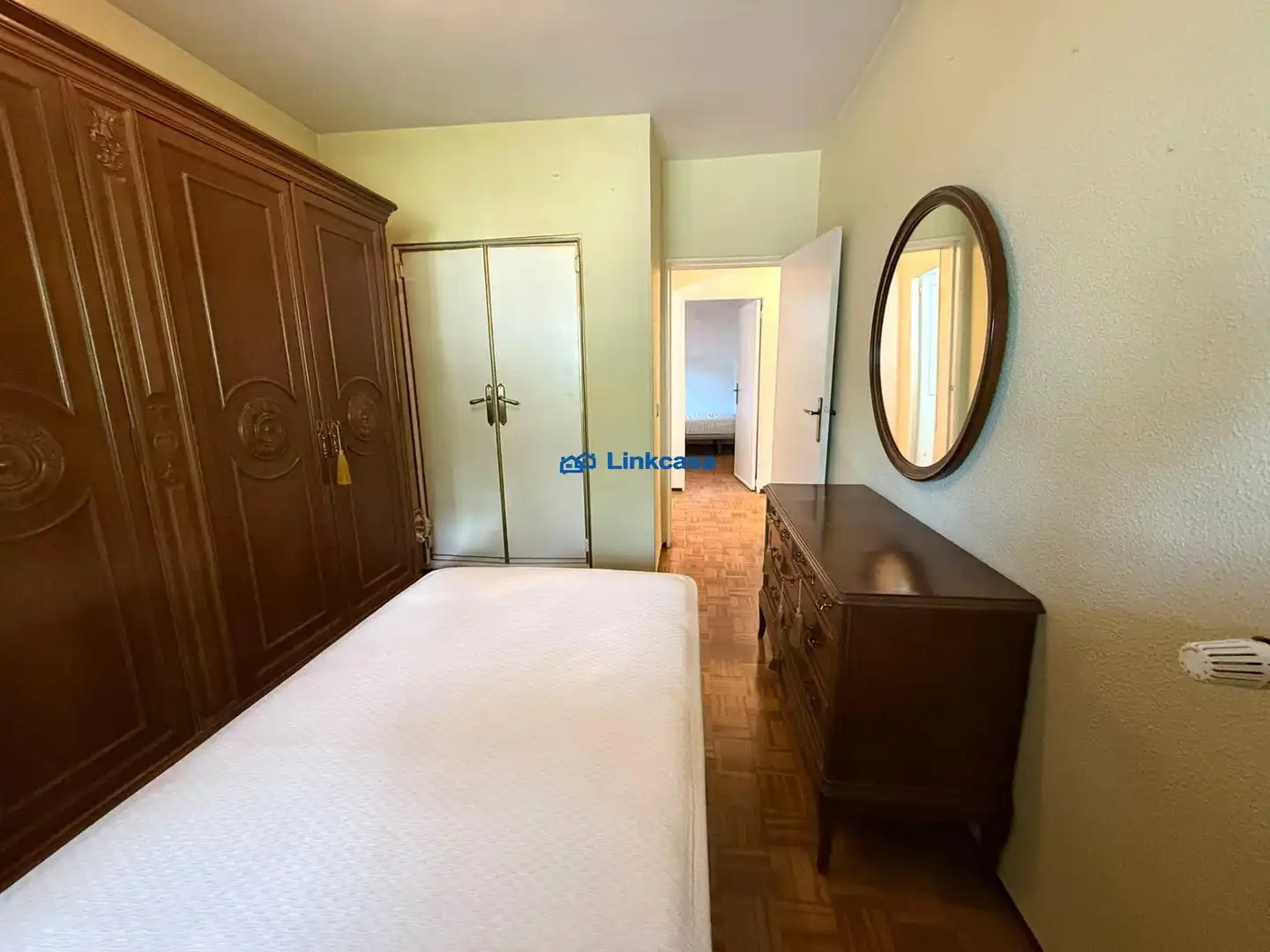 Dormitori de Pis en venda en Madrid amb Calefacció i Moblat