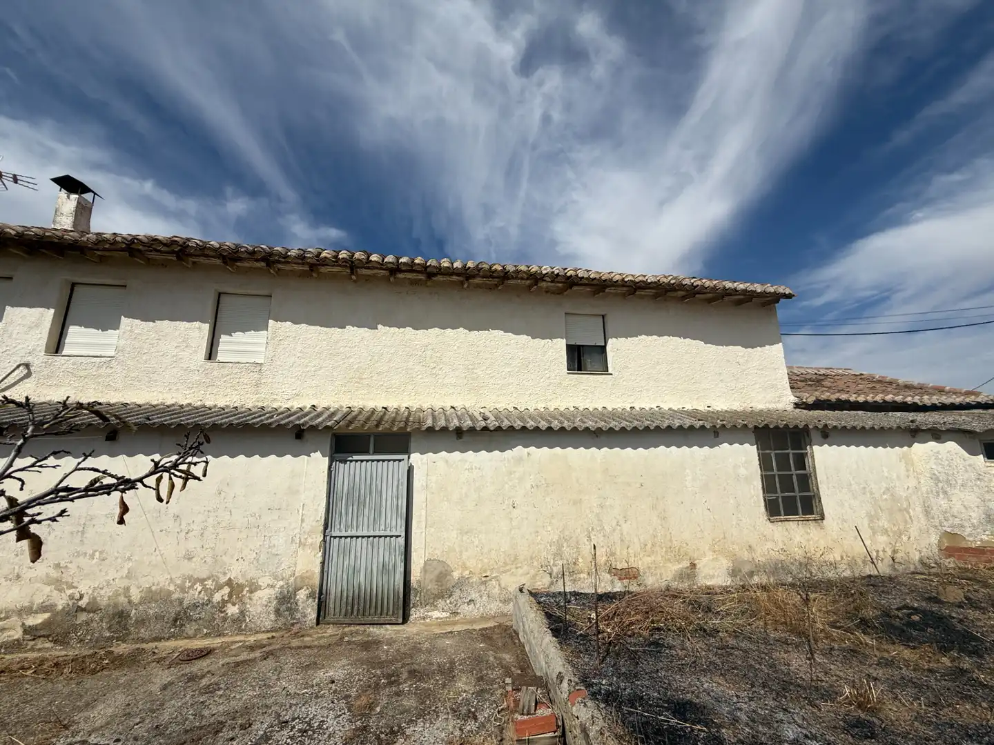Vista exterior de Casa o xalet en venda en Cervatos de la Cueza amb Traster i Moblat