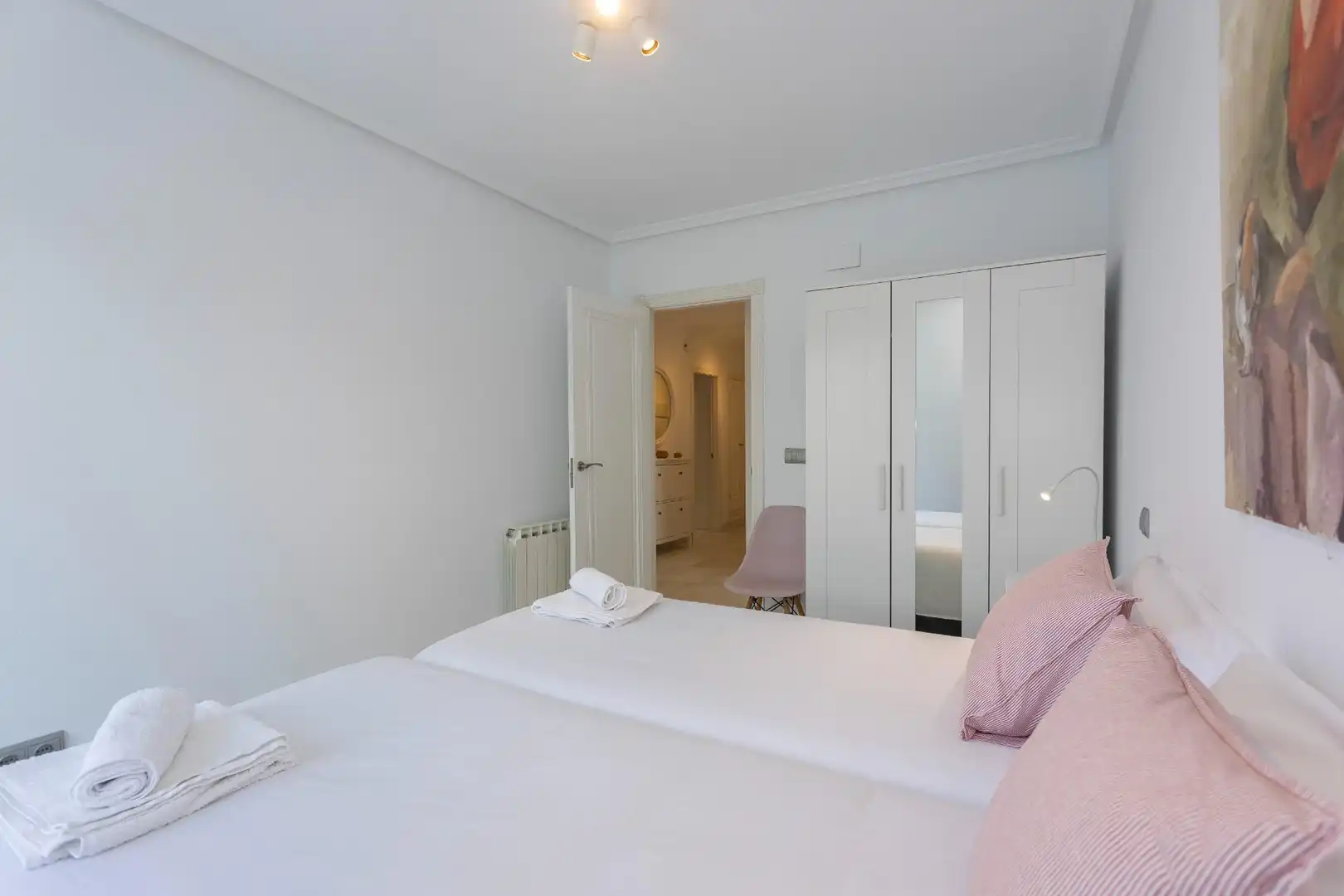 Habitación de Piso en venta en San Vicente de la Barquera con Calefacción, Terraza y Piscina comunitaria