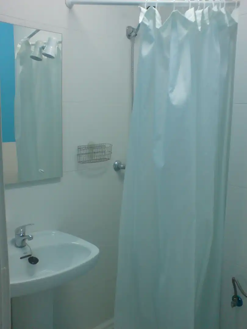 Baño de Apartamento de alquiler en Santiago de Compostela  con Calefacción y Amueblado
