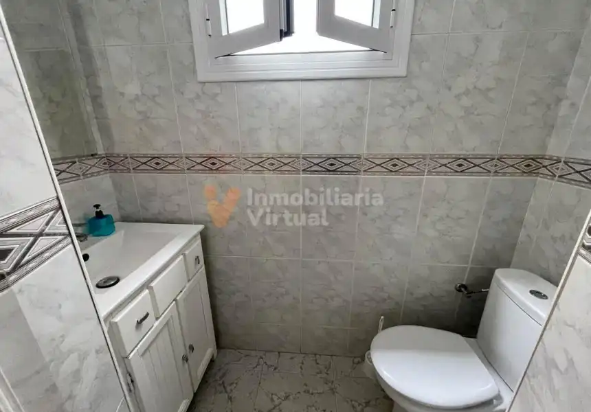 Piso con terraza en venta en Calle Julio Romero de Torres, imagen 9