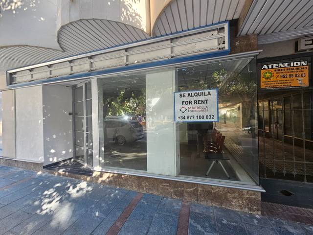 Local comercial en Alquiler en Avenida Ramón y Cajal en Playa Bajadilla - Puertos